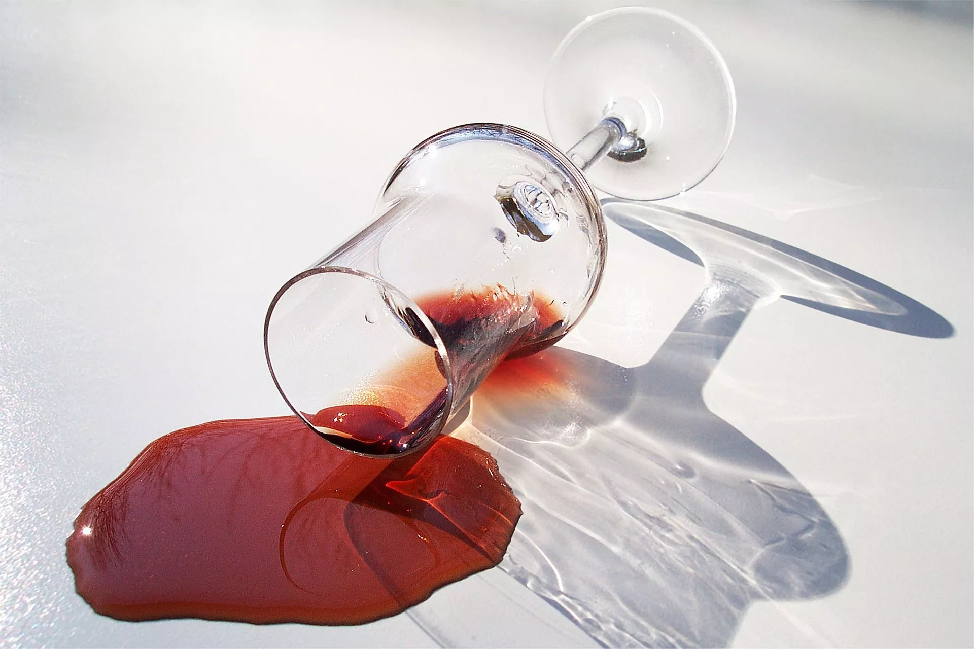 Como quitar manchas de Vino